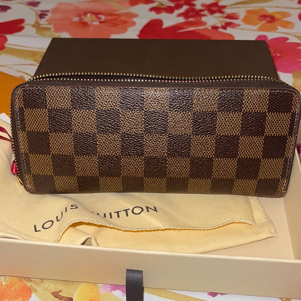 Louis Vuitton clemence wallet - cherry damier